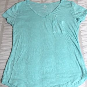 Pack of three v-neck shirts with pocket